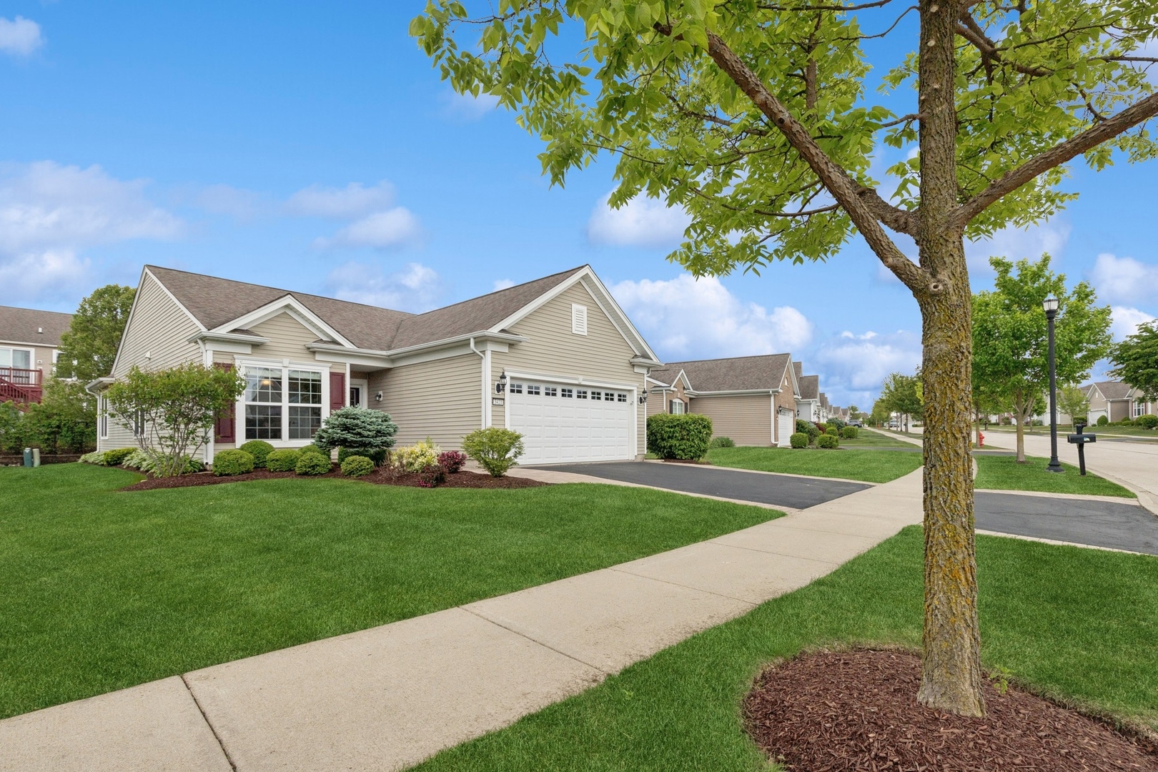 3421 Rockwell Circle