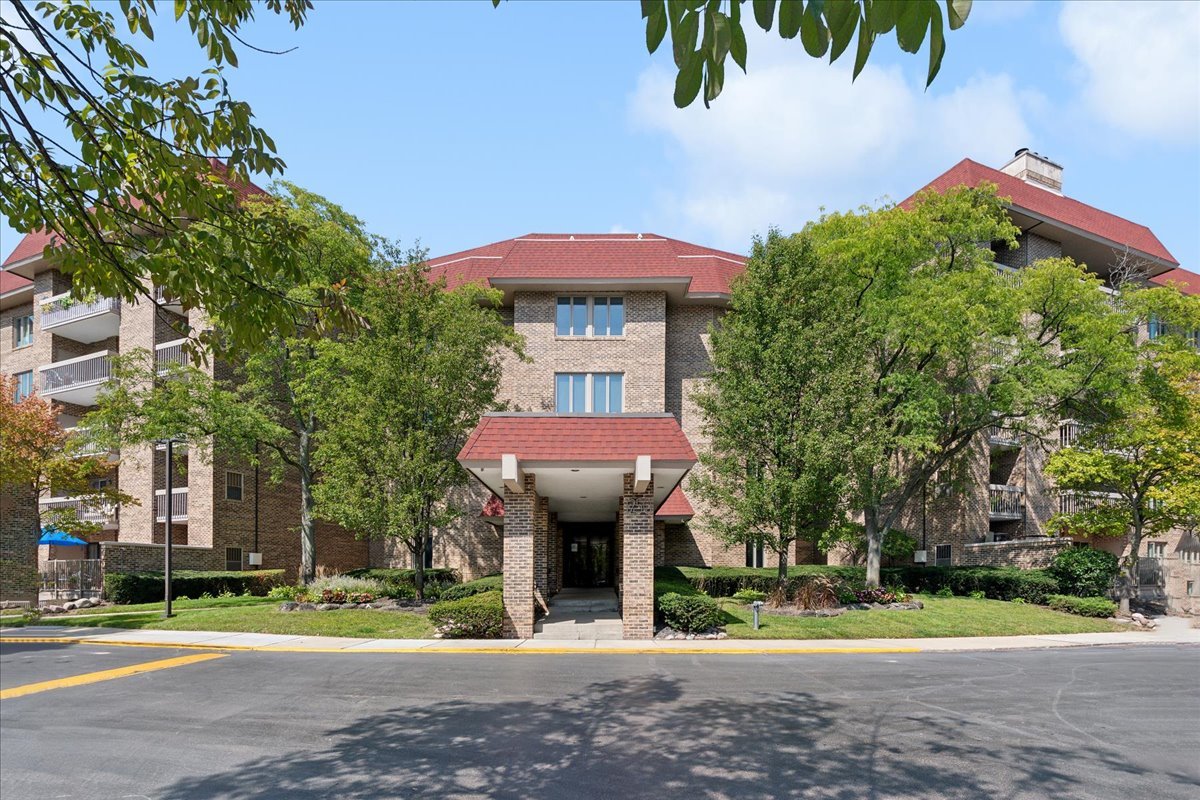1250 Rudolph Road Unit: 2L
