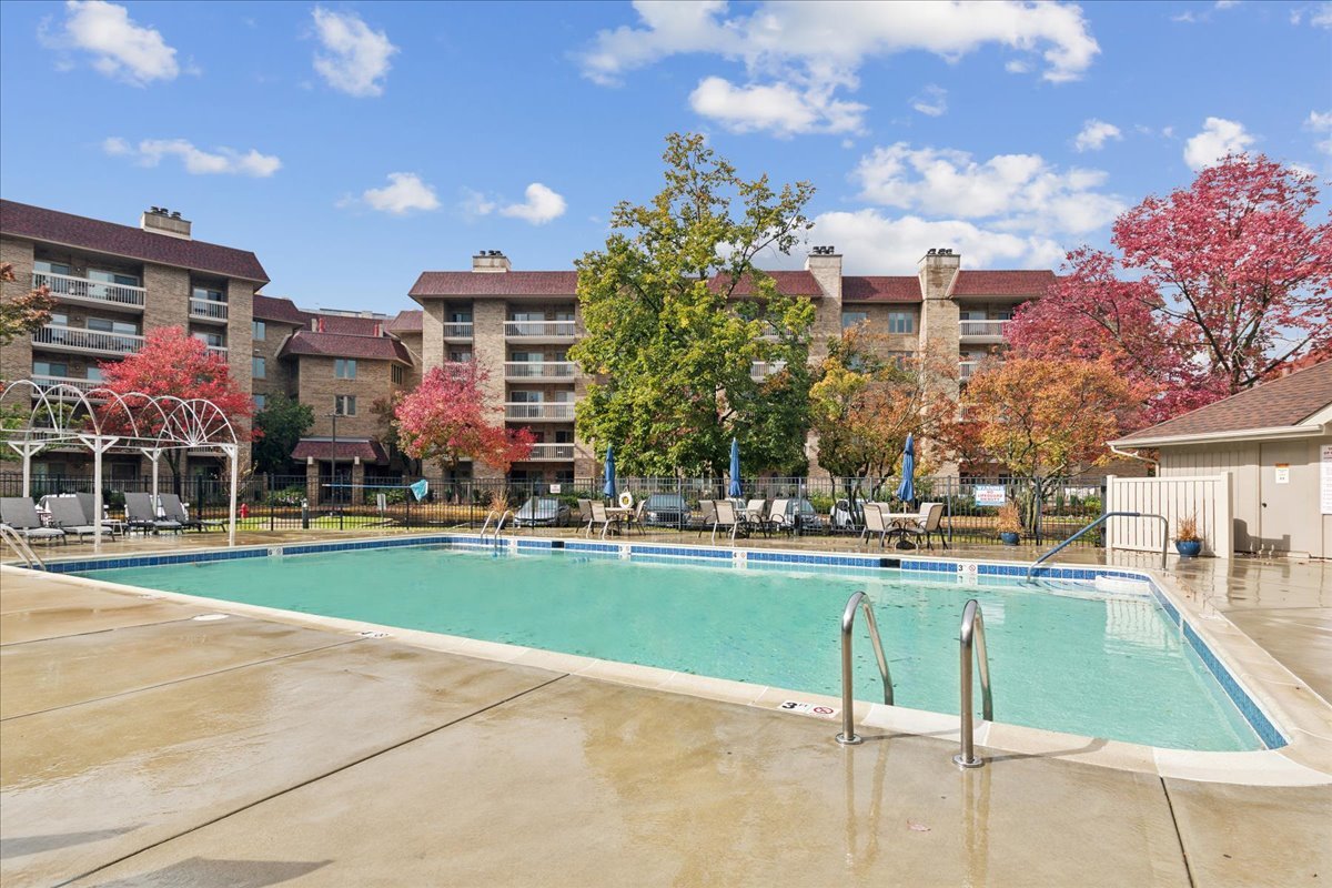 1250 Rudolph Road Unit: 2L