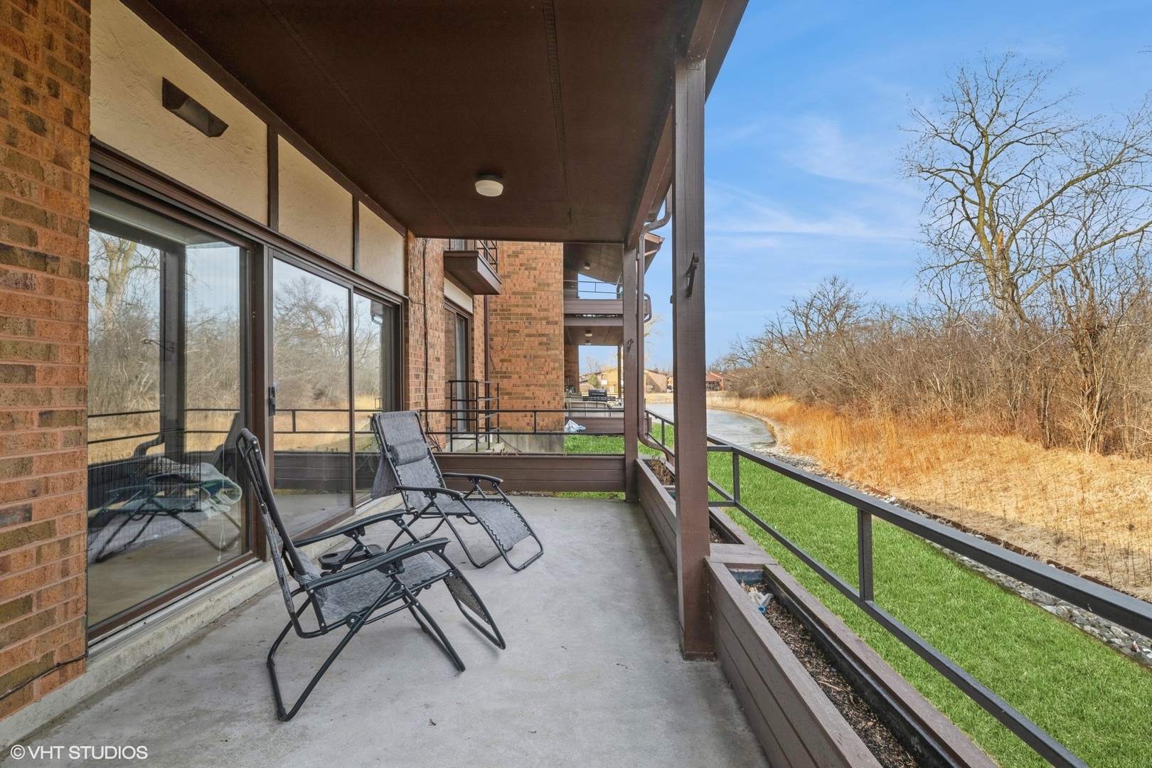 1027 Deerfield Place Unit: 1
