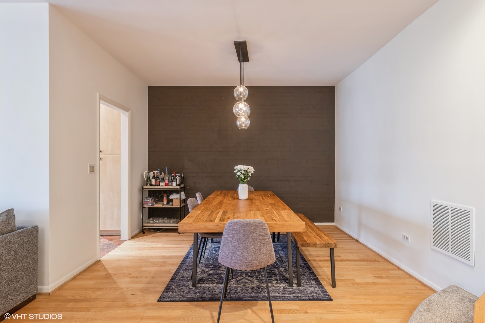 1027 Deerfield Place Unit: 1