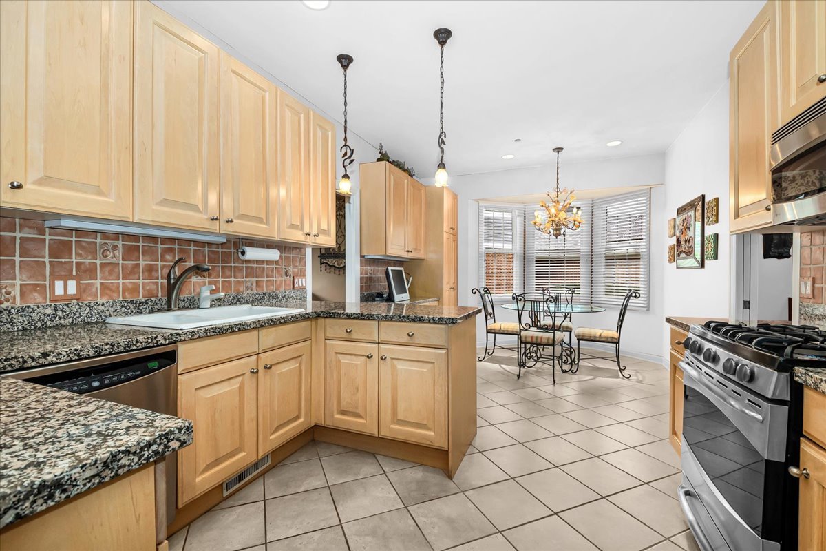 850 Evergreen Way