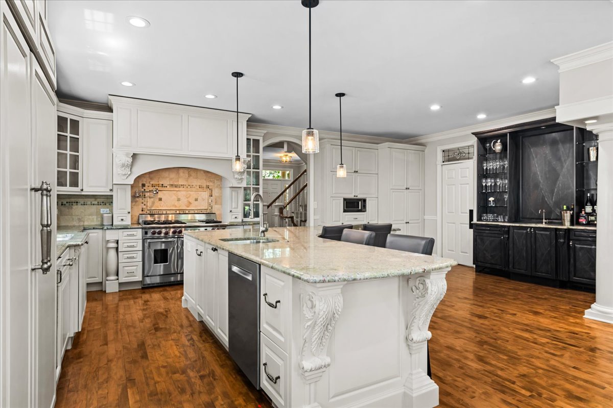 1753 Elmwood Drive