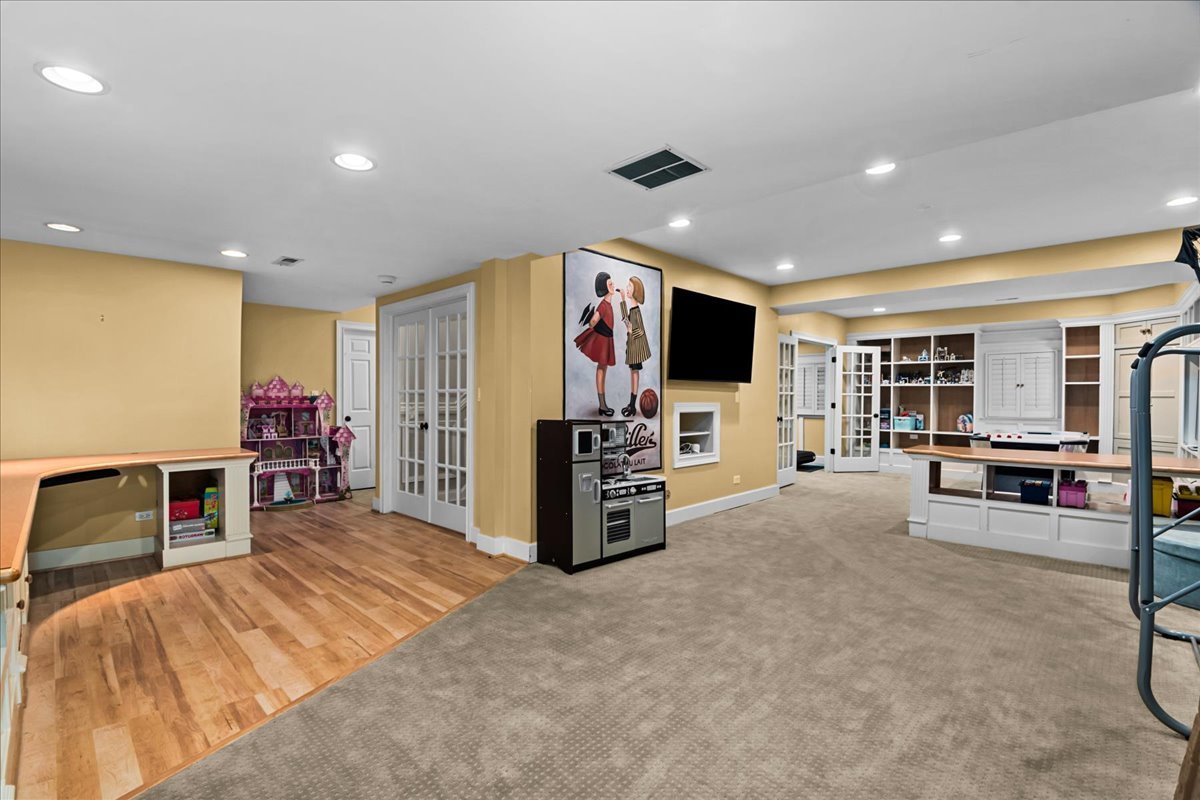 1753 Elmwood Drive
