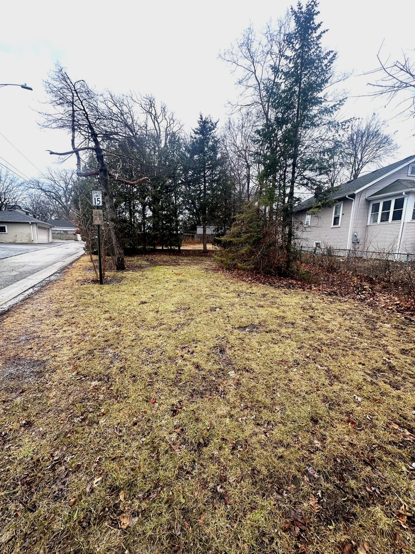 1 Burtis Avenue
