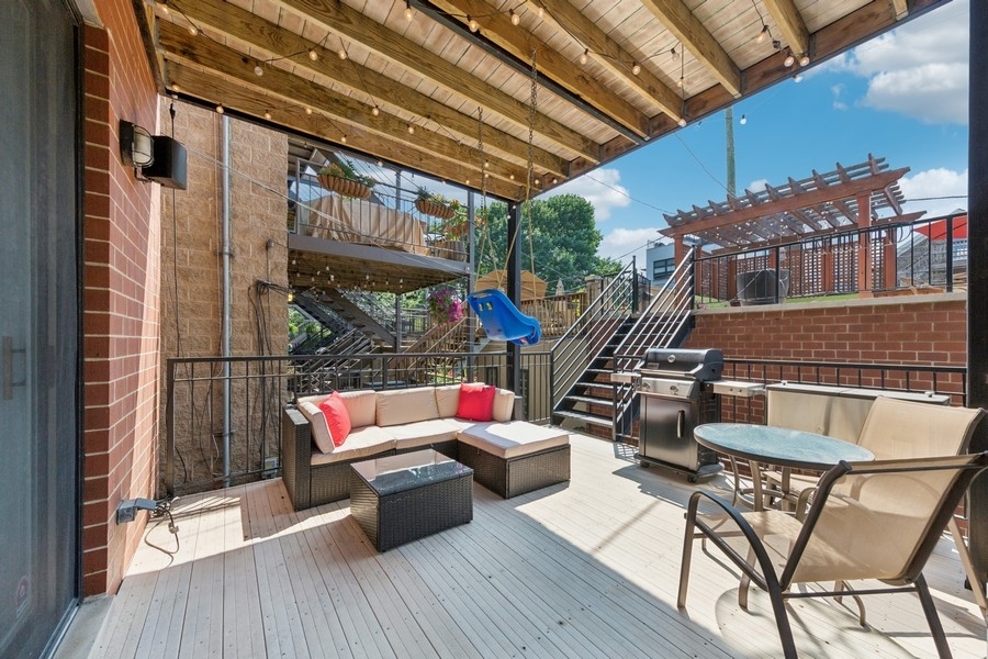 1534 N Wood Street Unit: 1