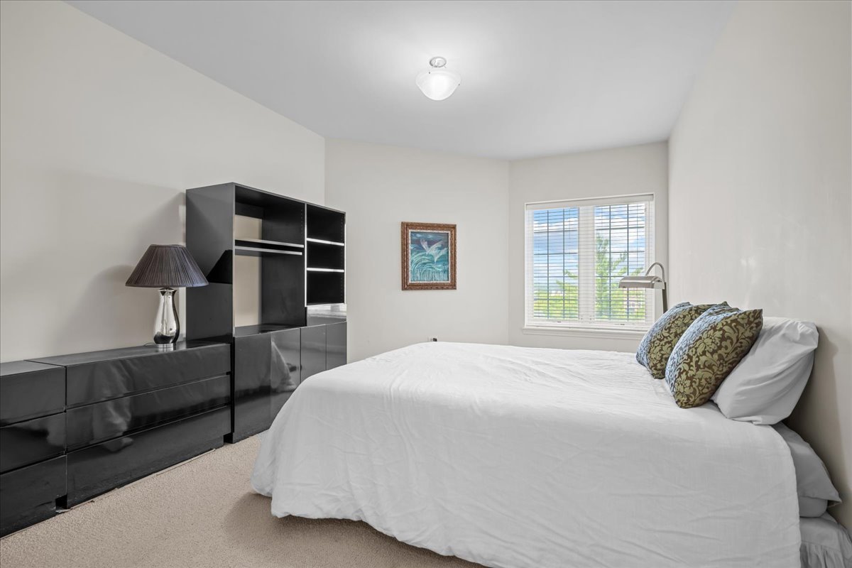640 Robert York Avenue Unit: 407
