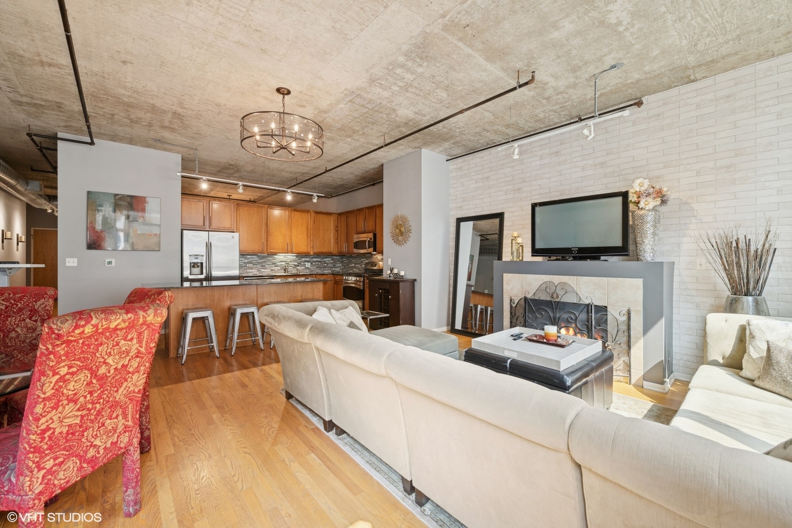 520 S State Street Unit: 1104
