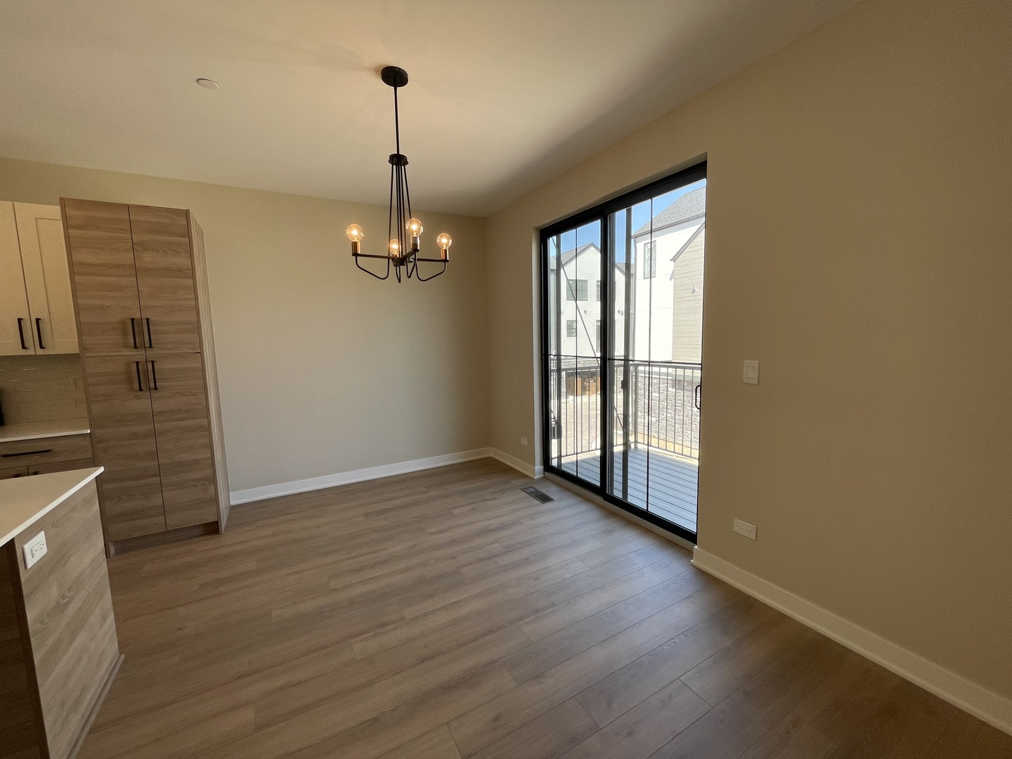 425 Bloom Street Unit: M