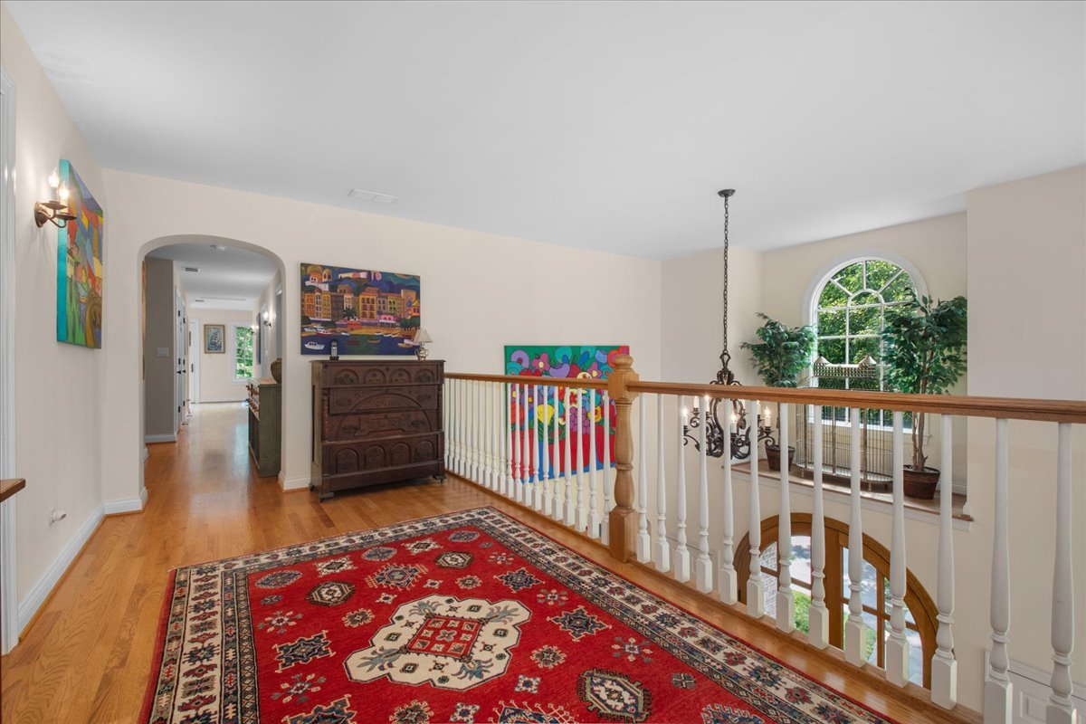 1005 Hiawatha Lane