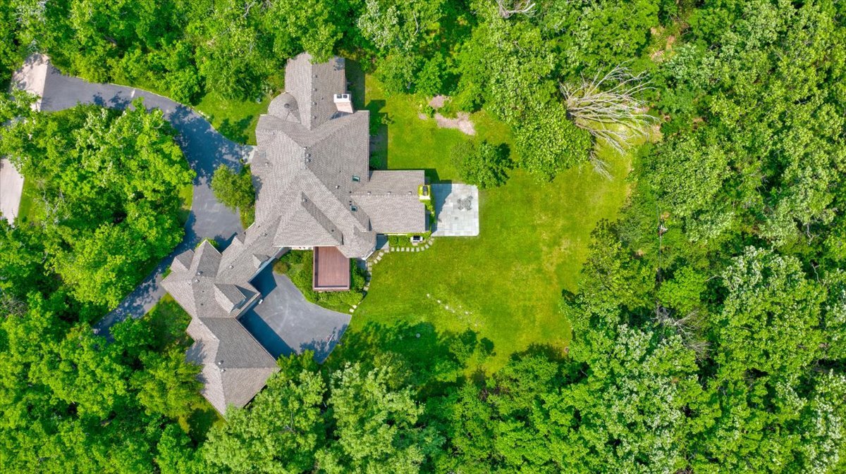 1005 Hiawatha Lane