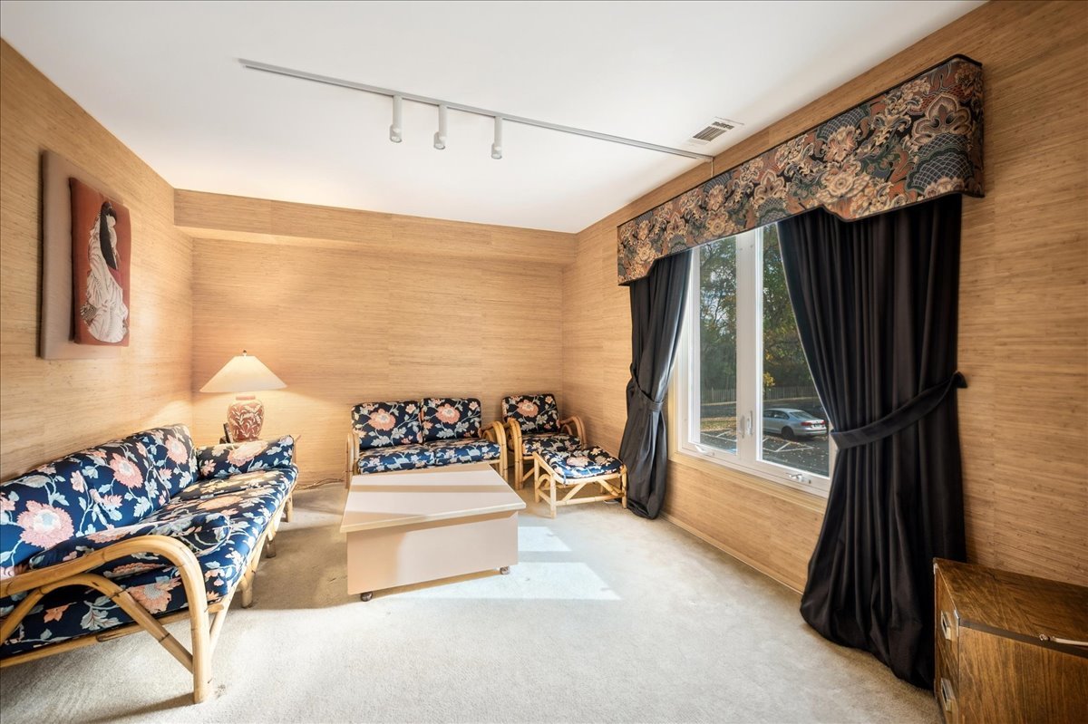 175 Lake Boulevard Unit: 301