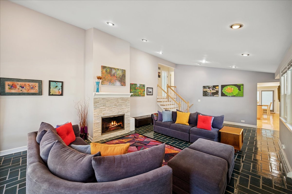 8936 Kilpatrick Avenue