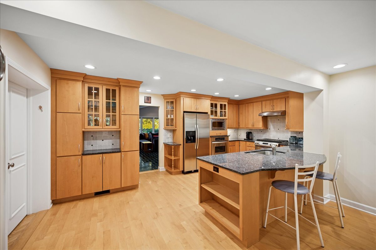 8936 Kilpatrick Avenue