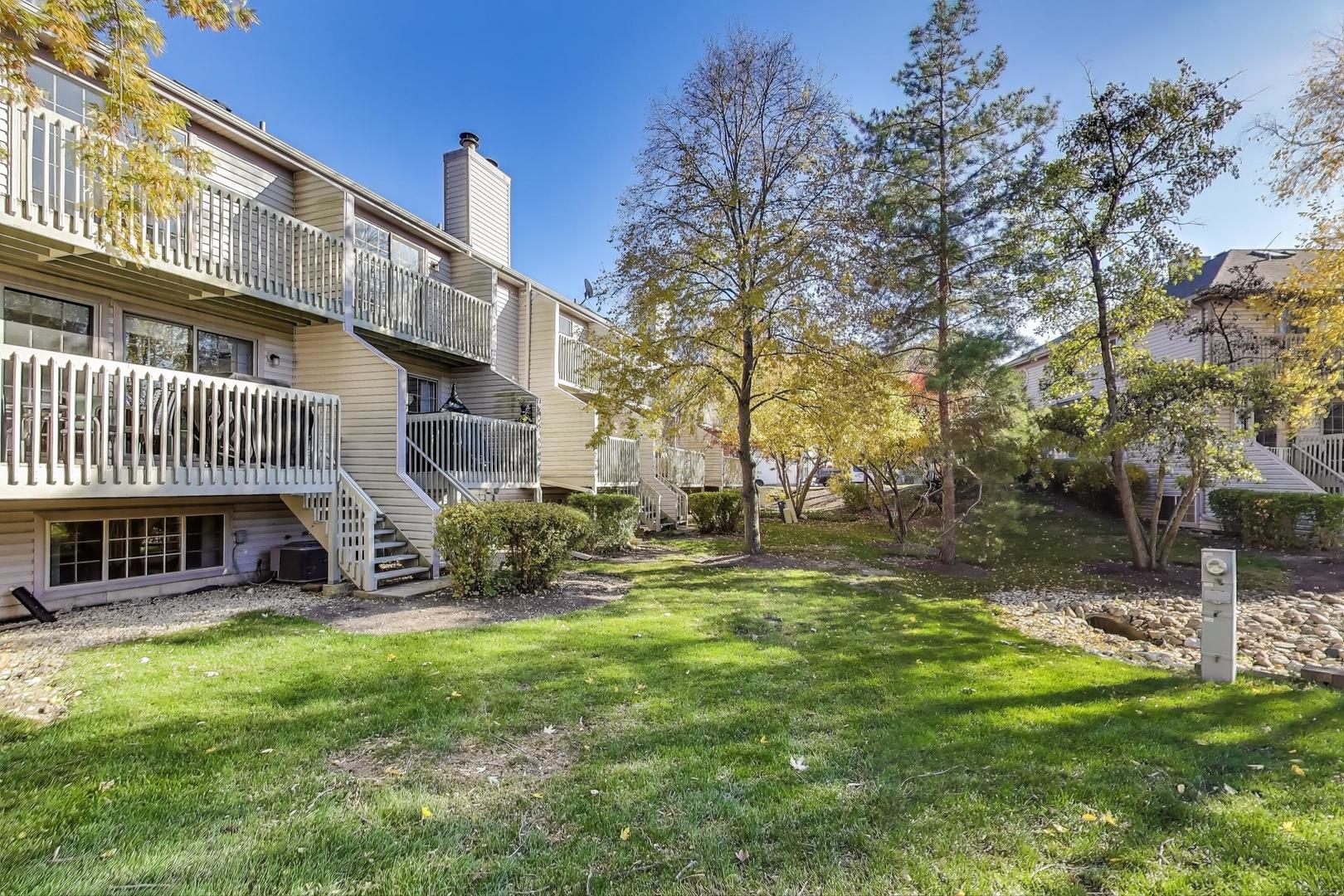 1576 N Saint Marks Place