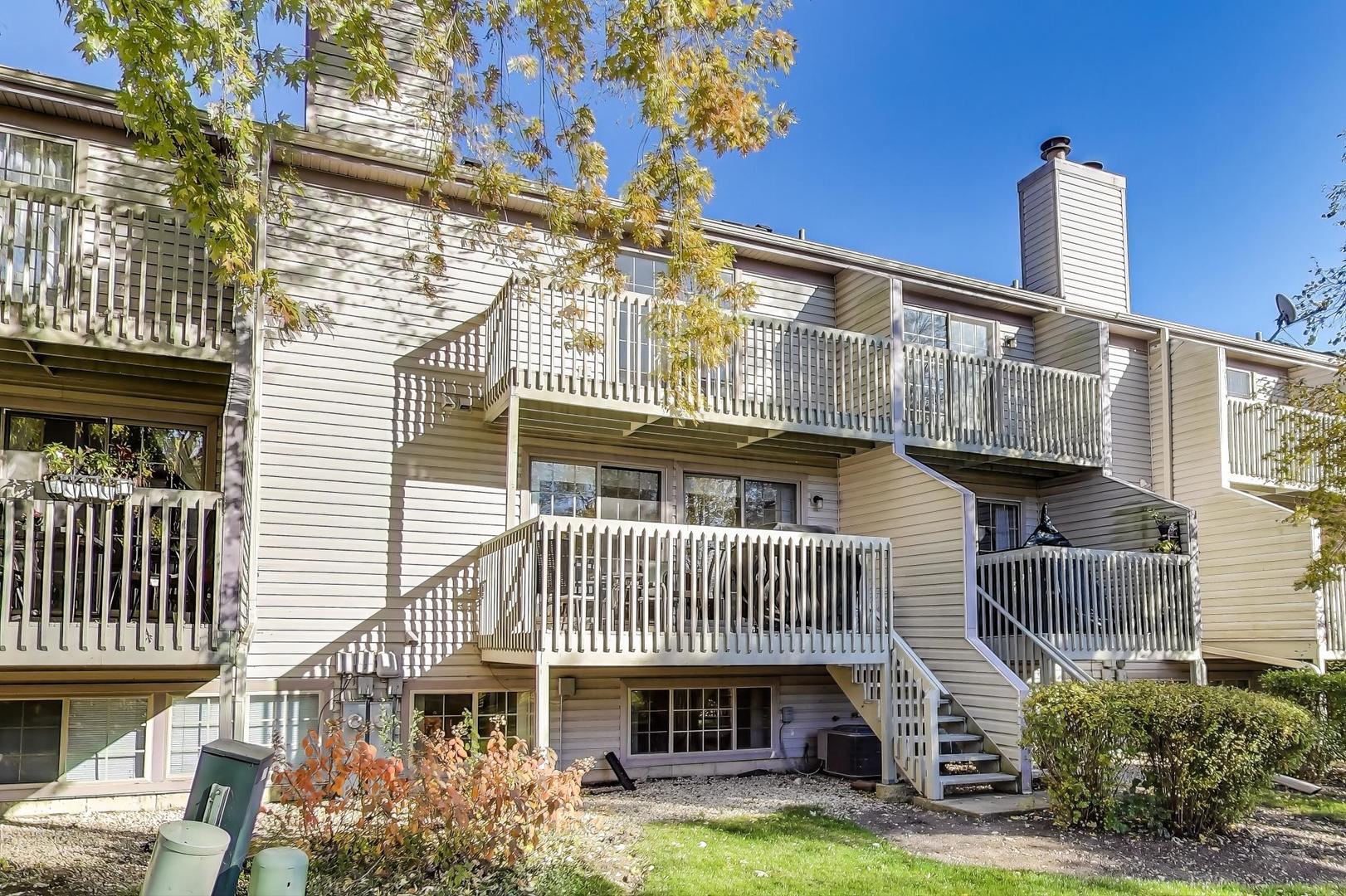 1576 N Saint Marks Place