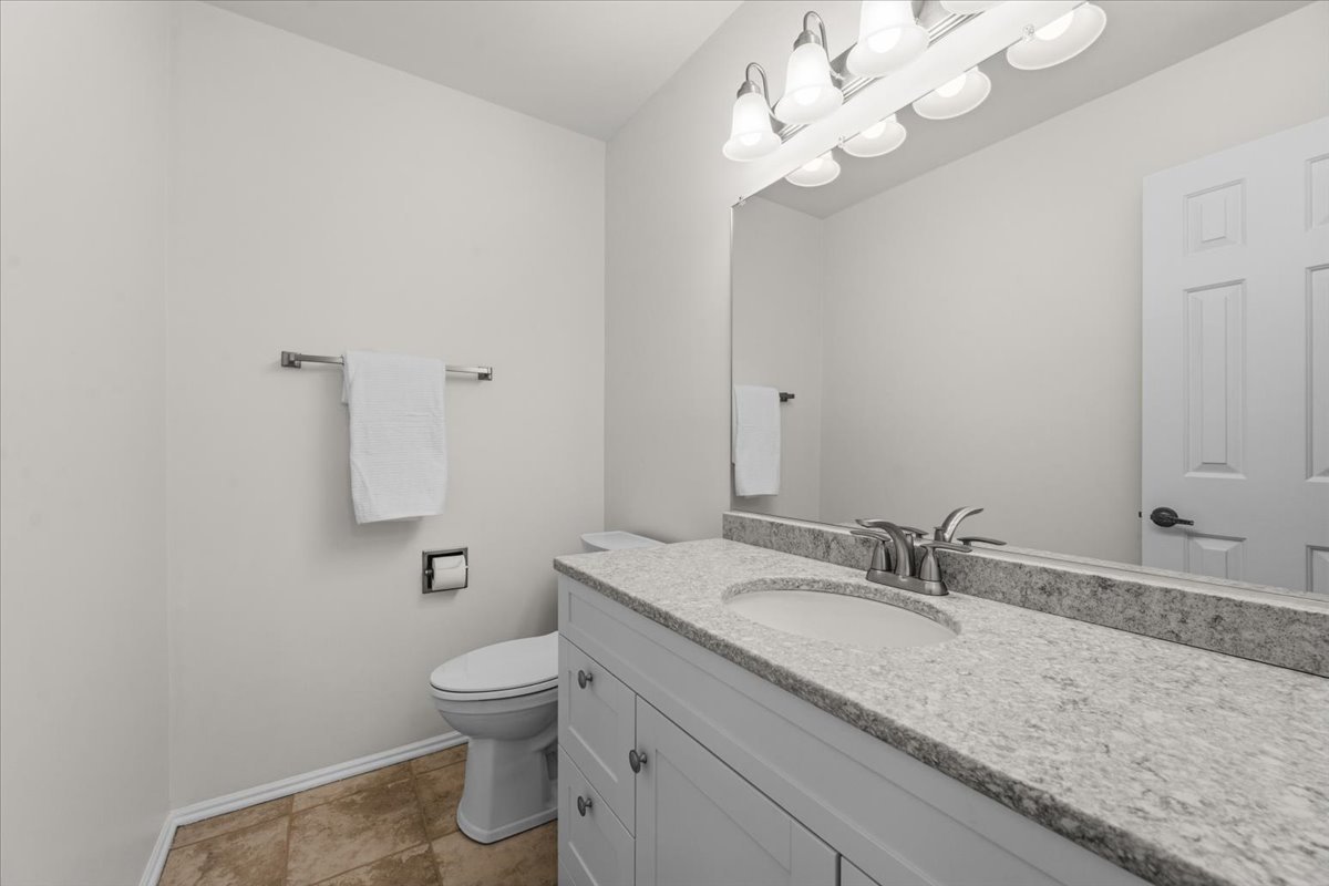 1150 Thompson Boulevard