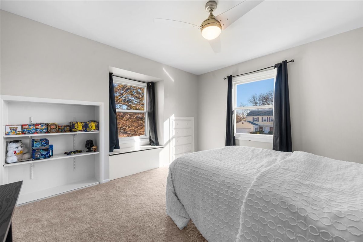 1150 Thompson Boulevard