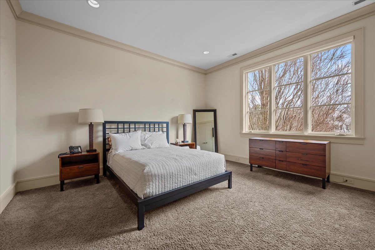 2 Bridlewood Road