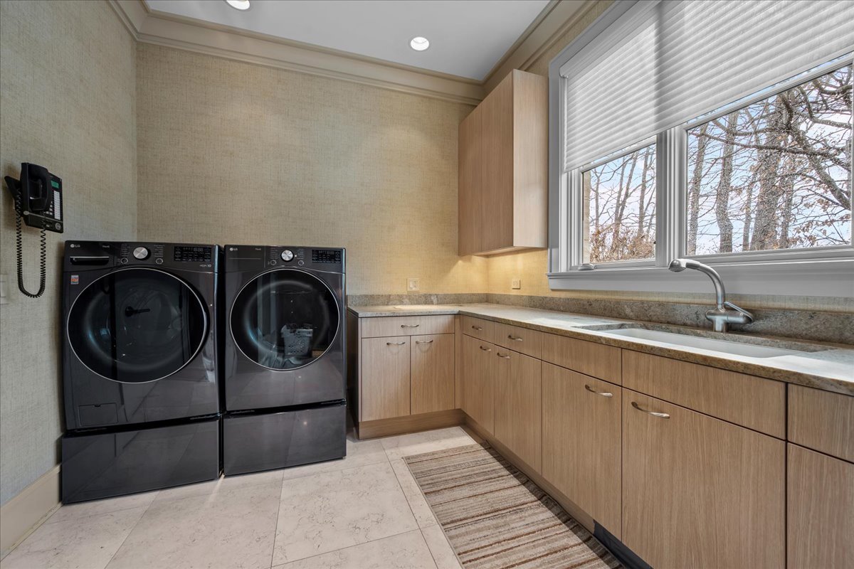 2 Bridlewood Road
