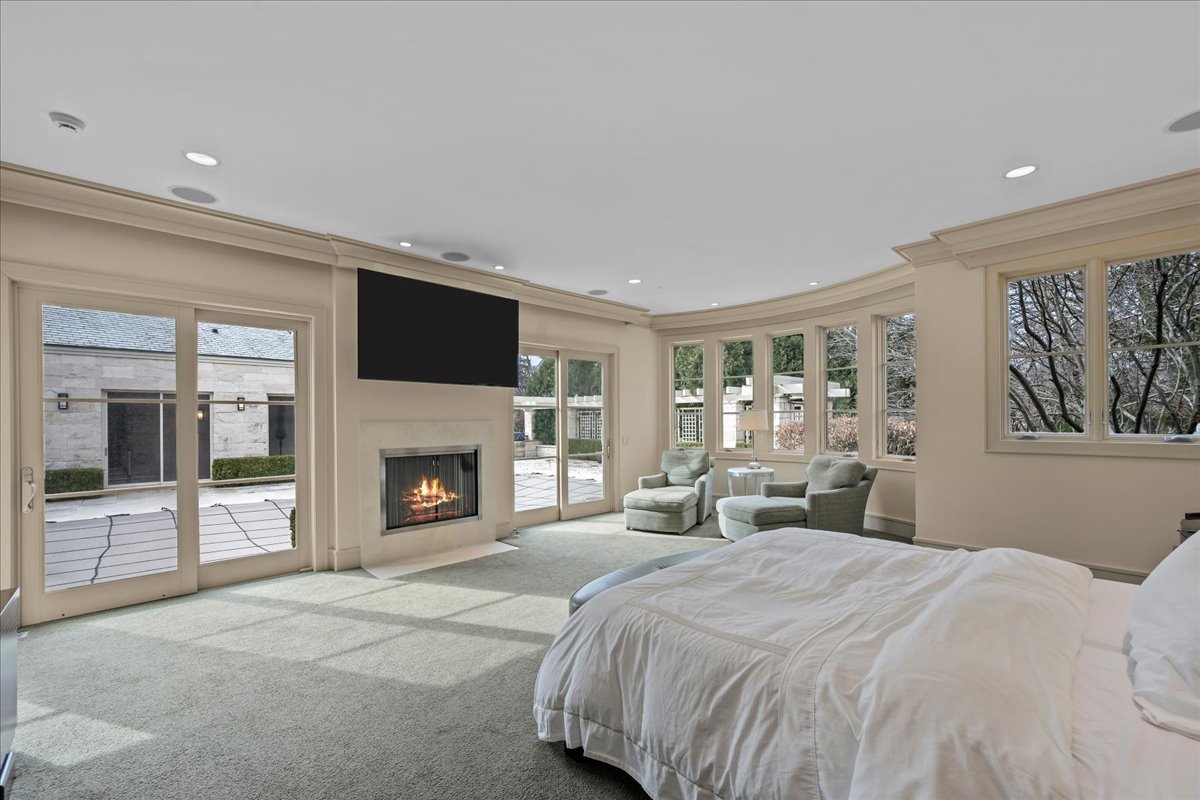 2 Bridlewood Road