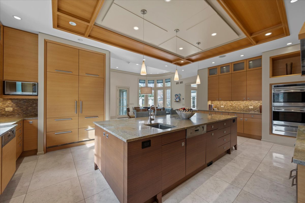 2 Bridlewood Road