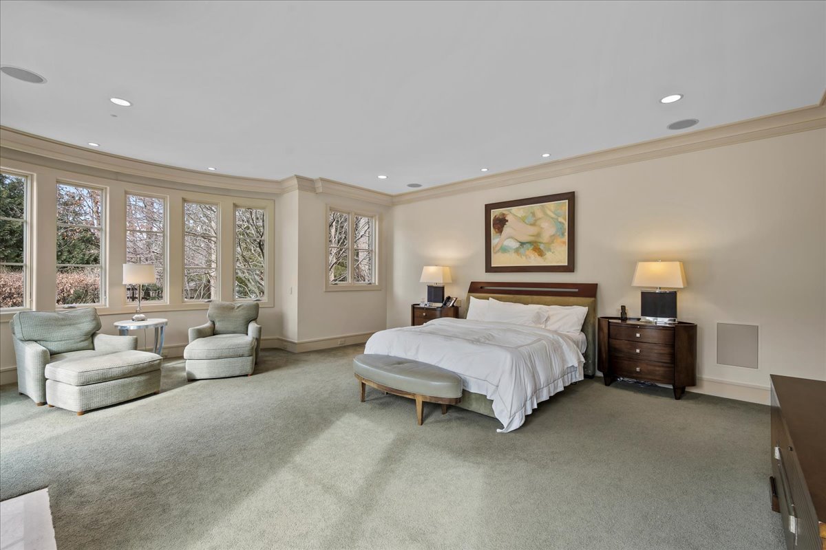 2 Bridlewood Road