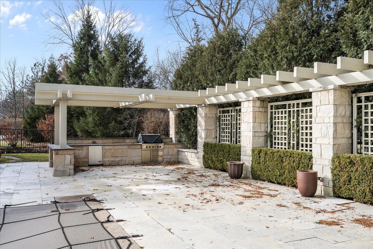 2 Bridlewood Road