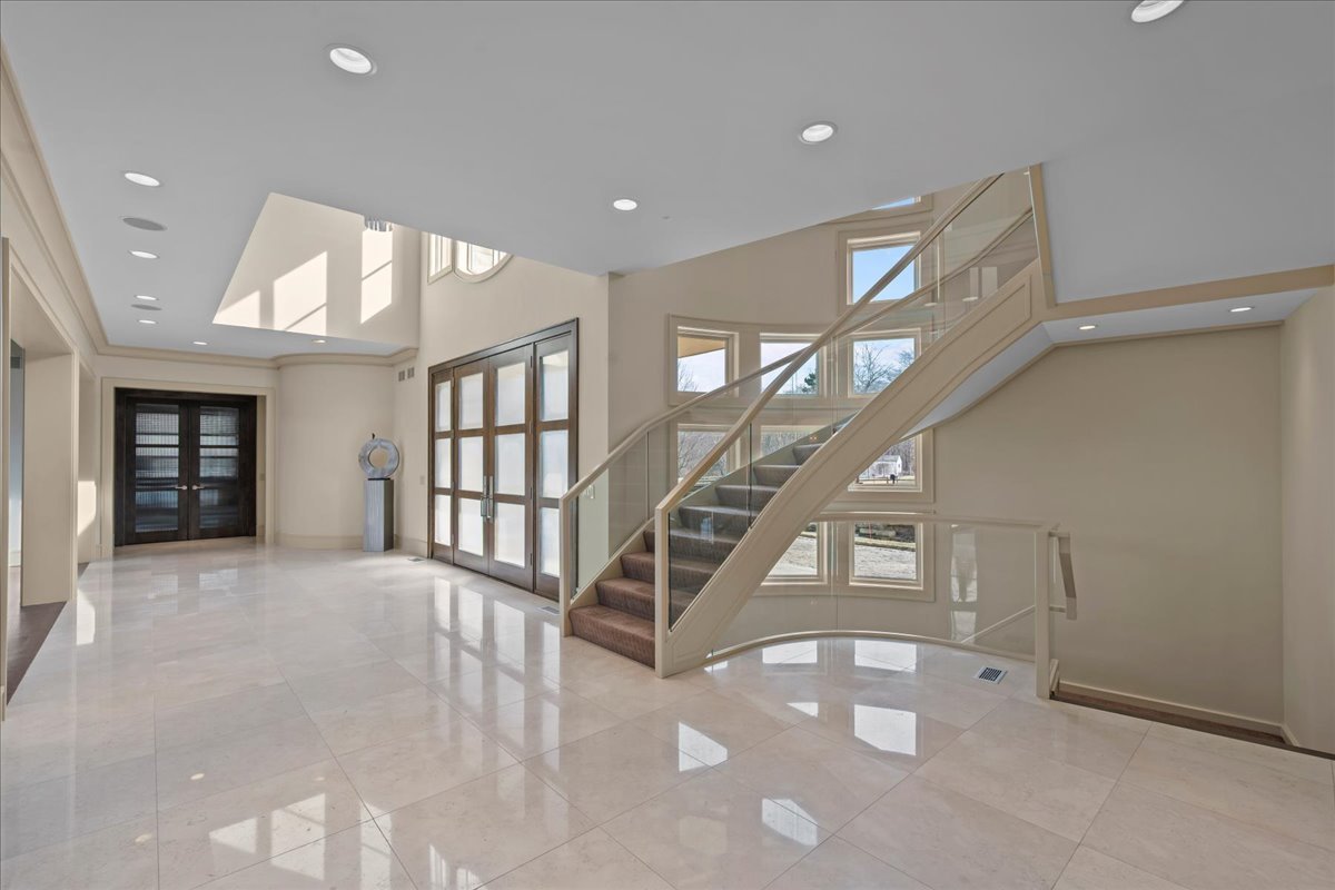 2 Bridlewood Road