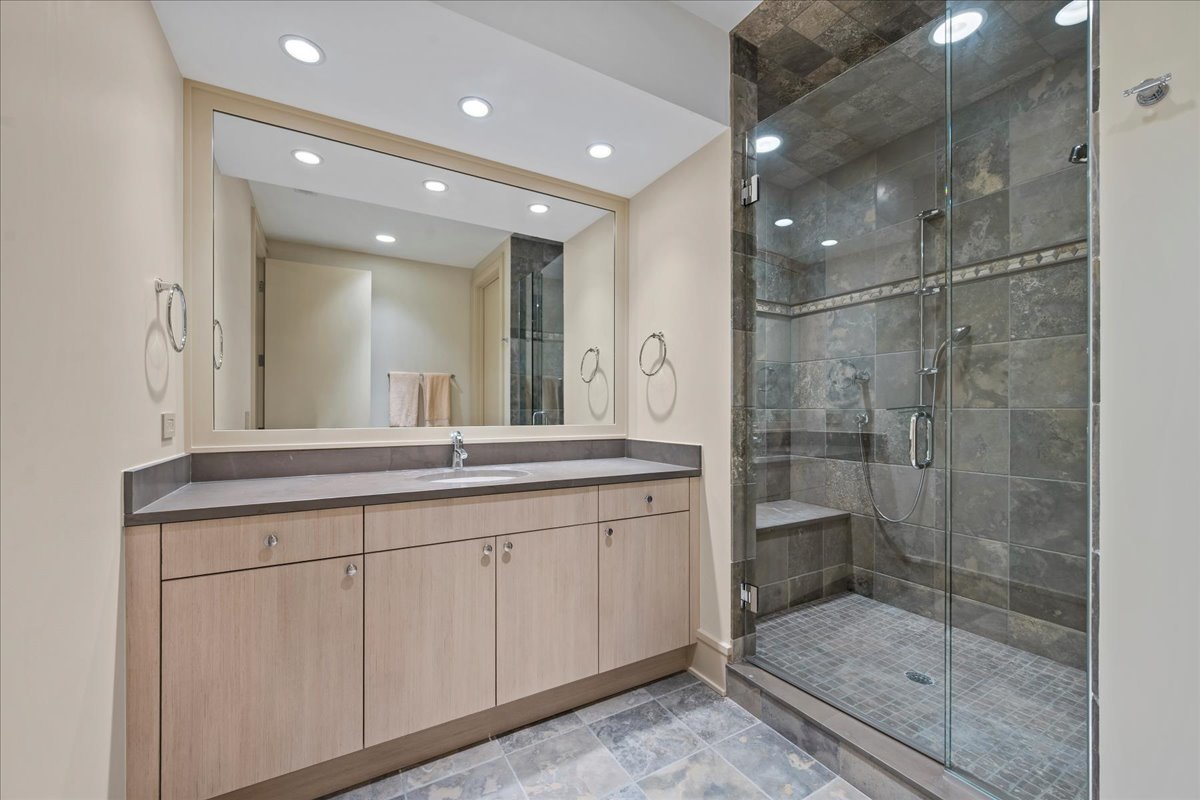 2 Bridlewood Road