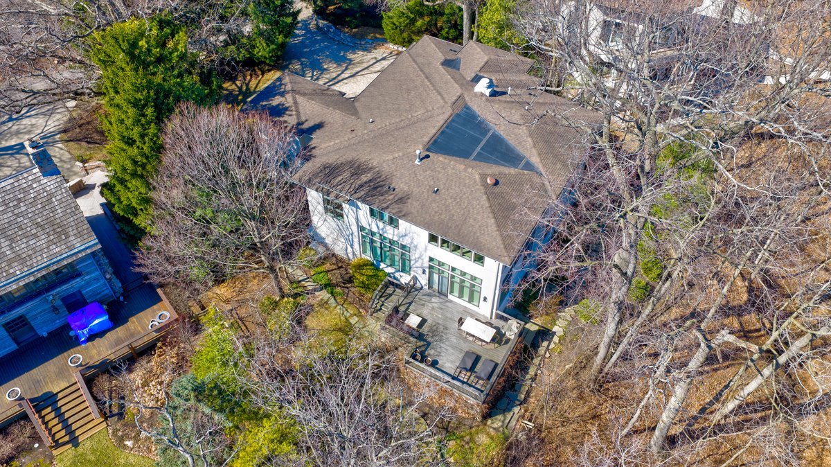 1643 Sylvester Place