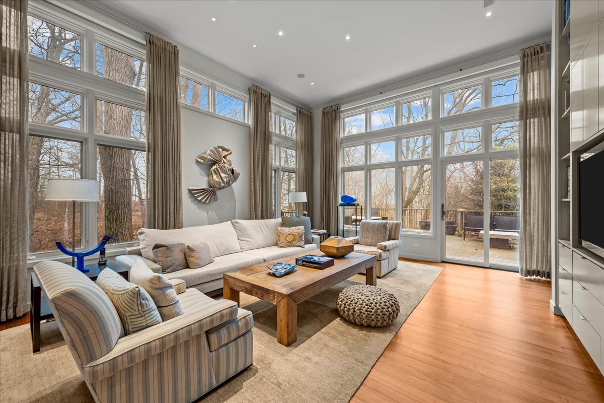 1643 Sylvester Place