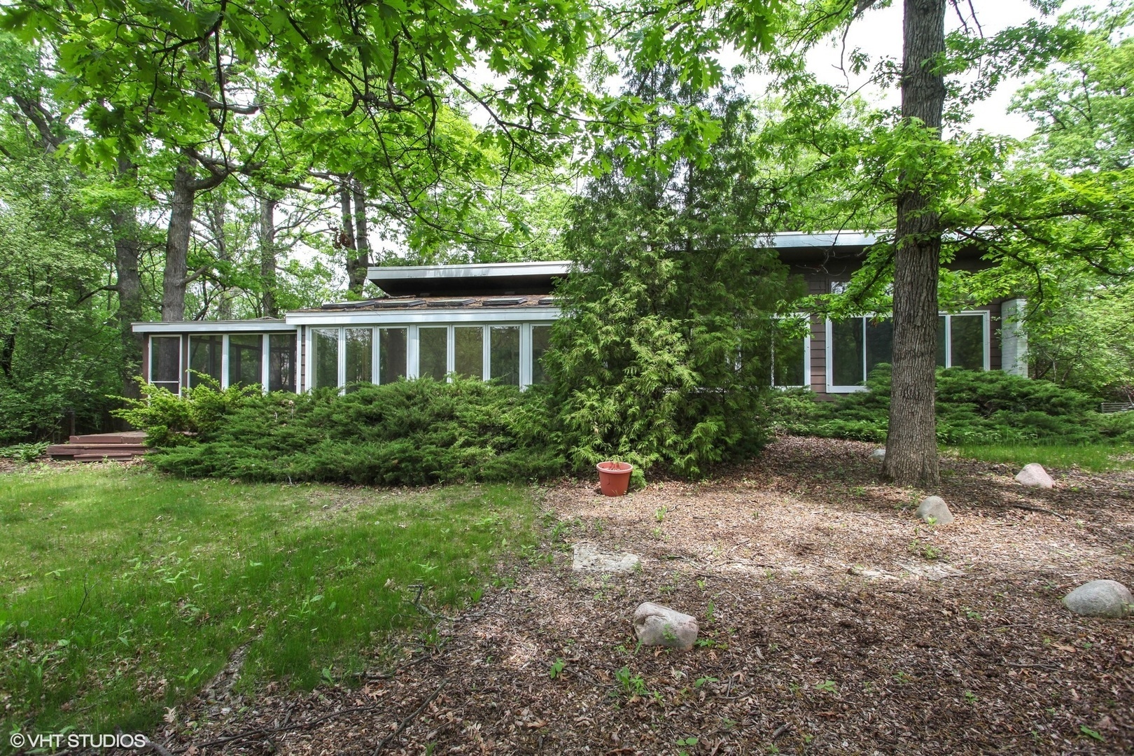 1530 Woodland Drive