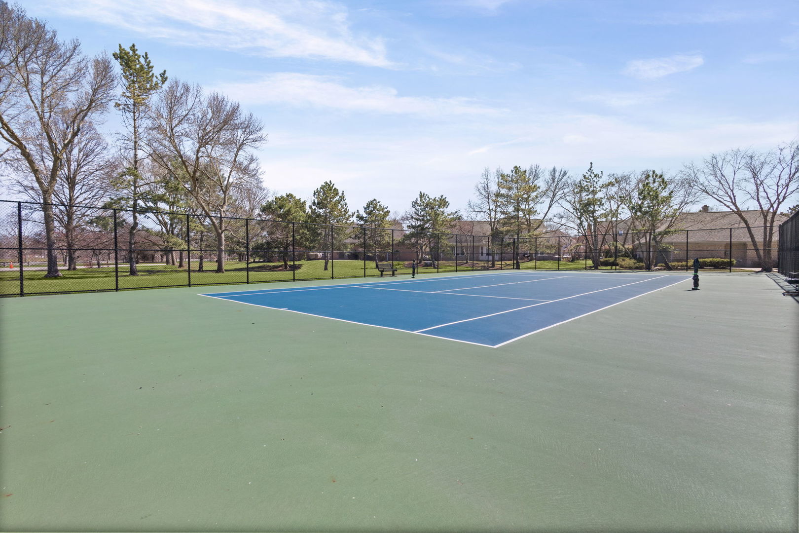 522 Rivershire Place