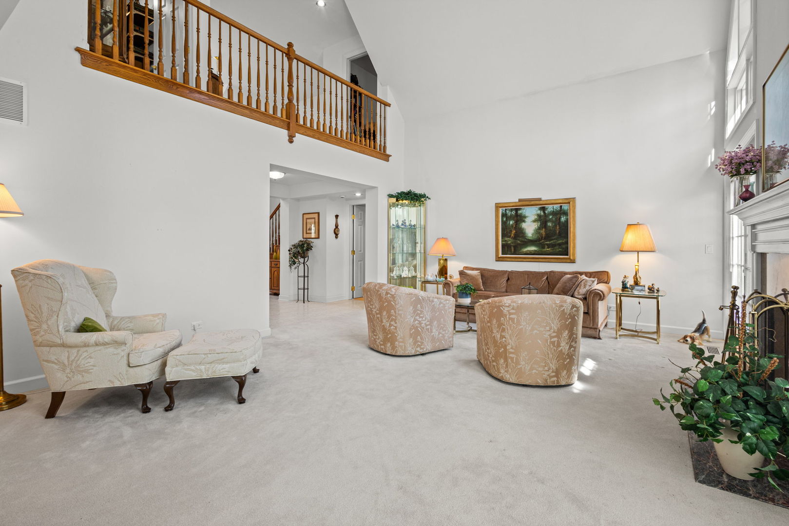 522 Rivershire Place