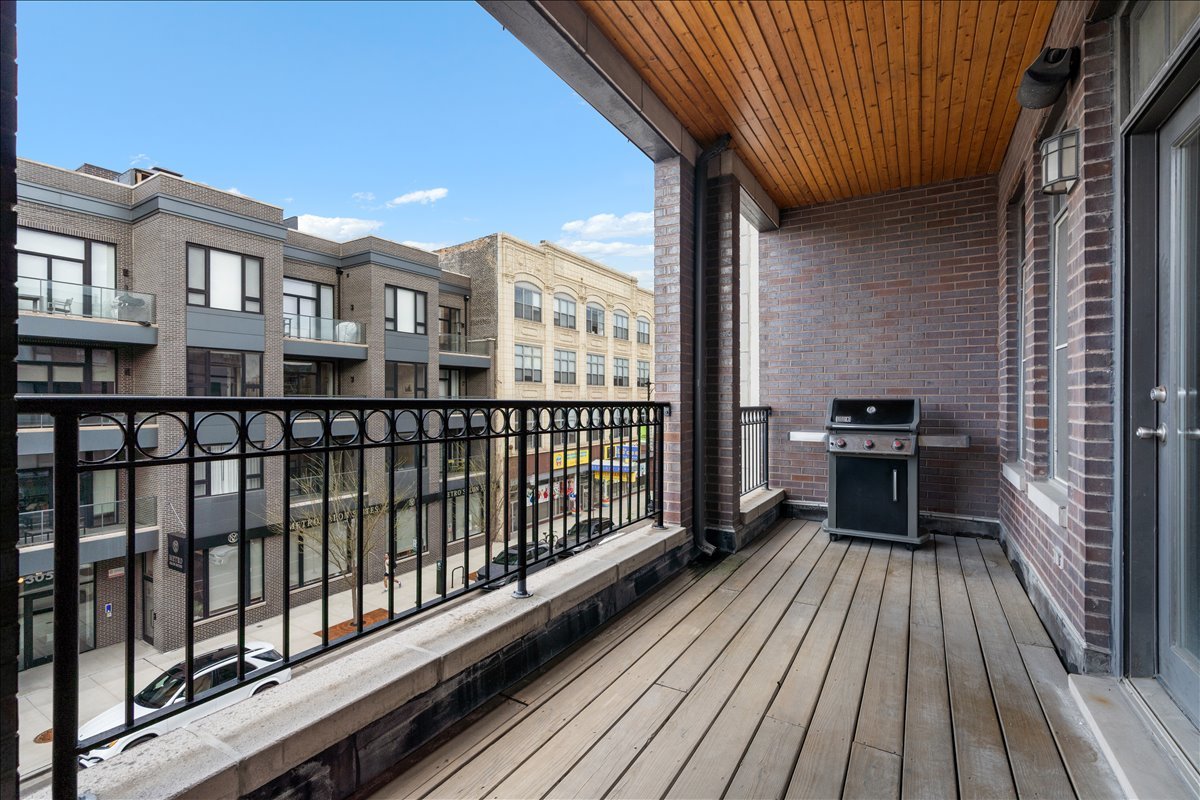 3058 N Lincoln Avenue Unit: 3
