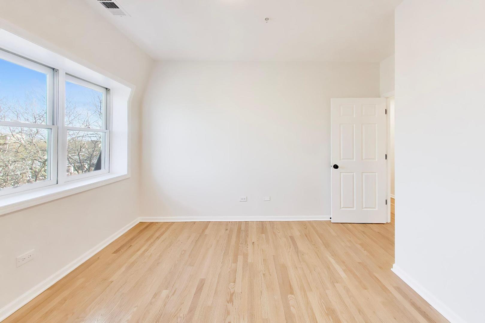 1688 Green Bay Road Unit: 404