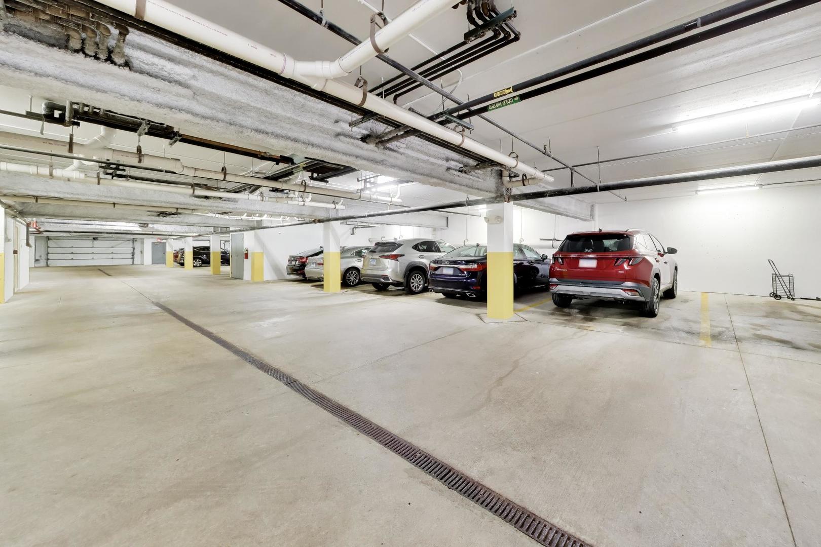 1688 Green Bay Road Unit: 404