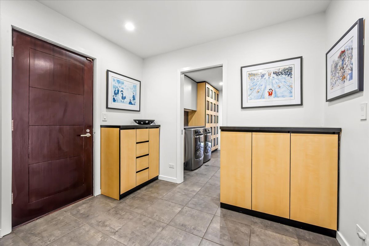 1755 Overland Trail
