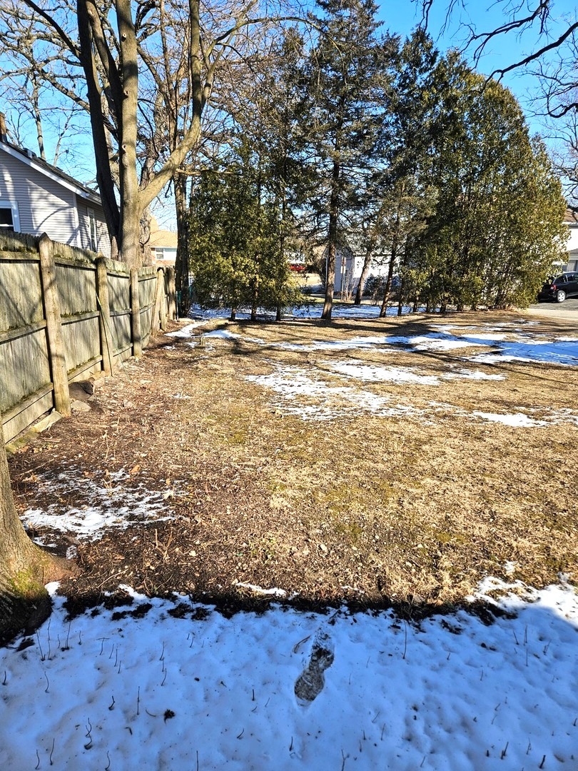 1 Burtis Avenue