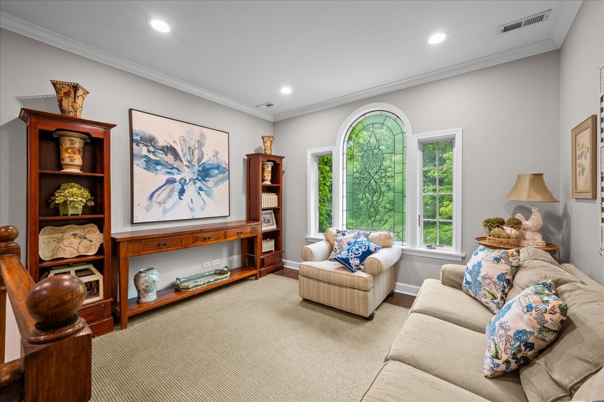 458 Naida Terrace