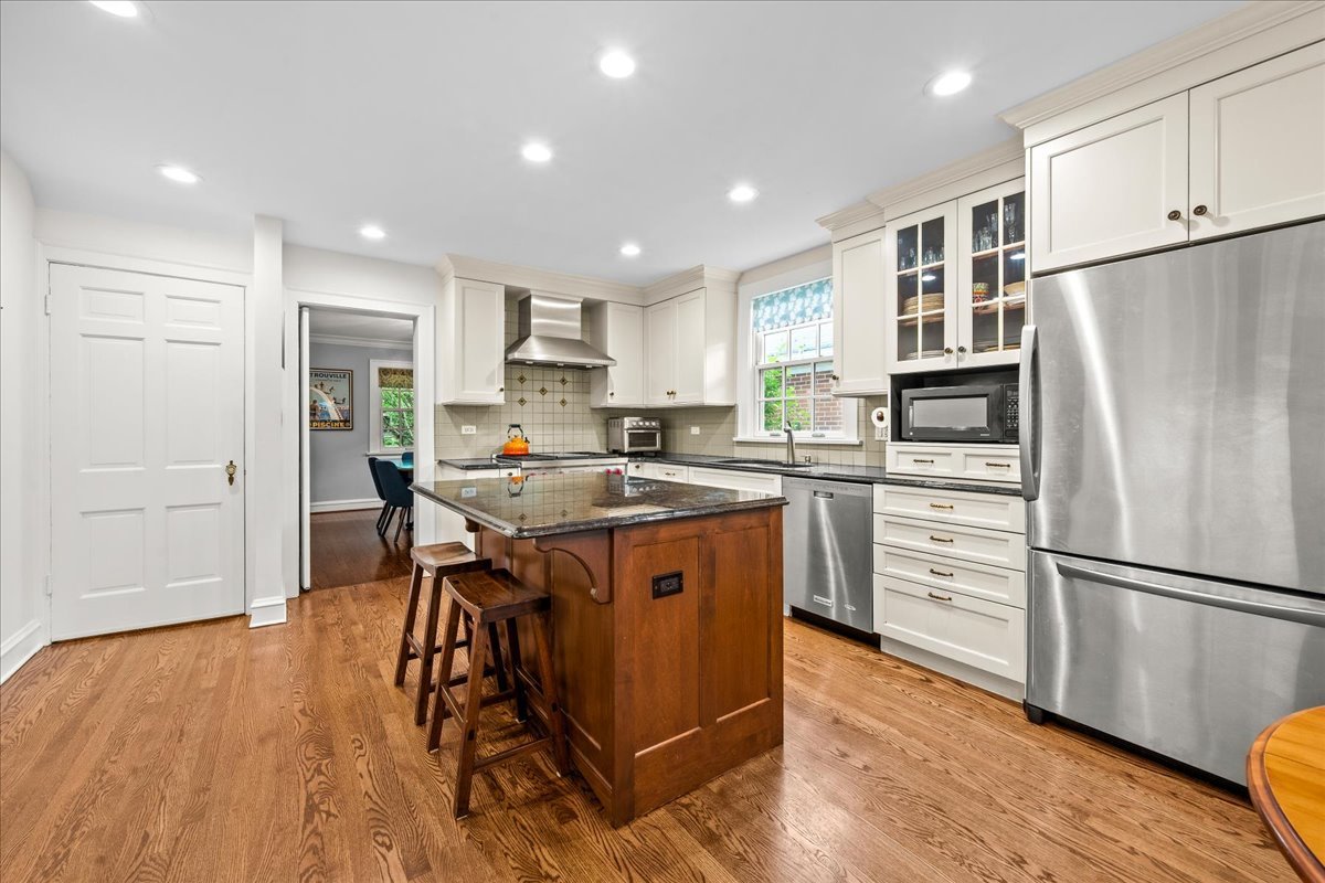 423 Pleasant Avenue