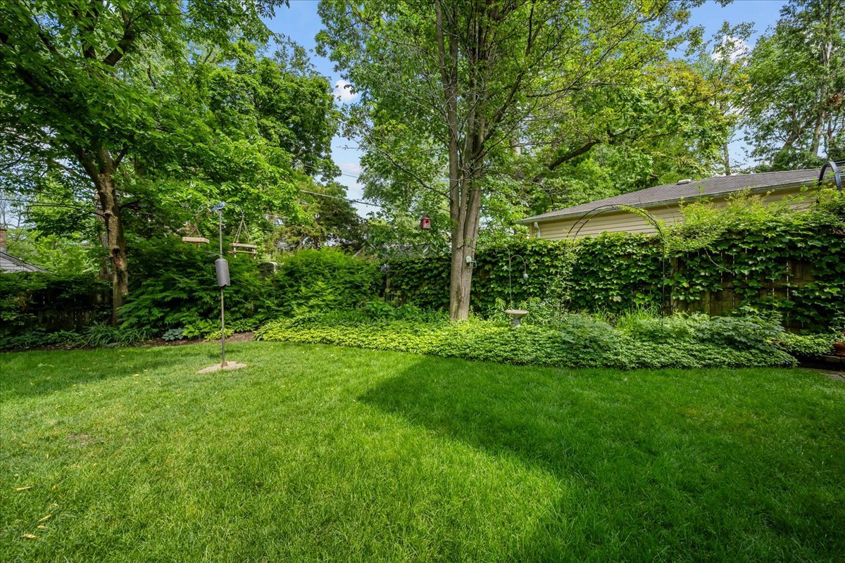 423 Pleasant Avenue