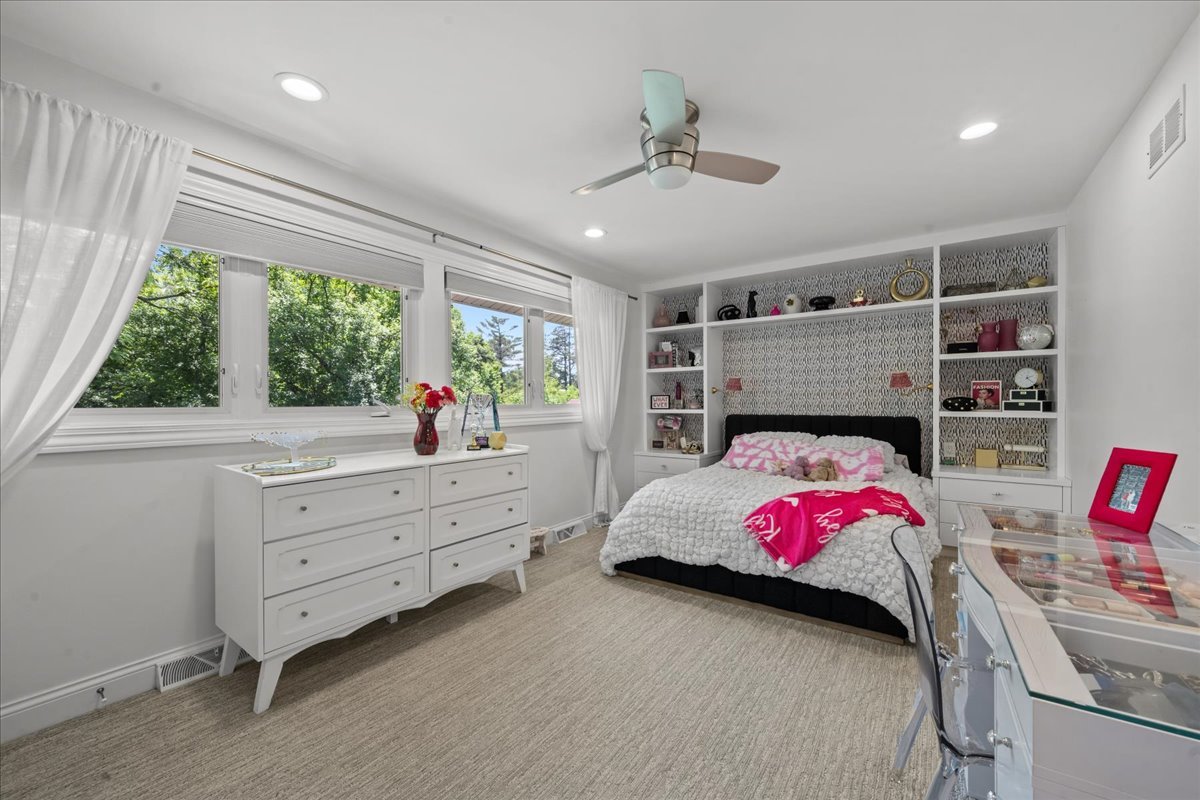 280 Aspen Lane