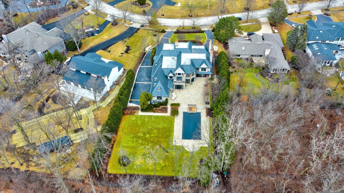 2214 Churchill Lane