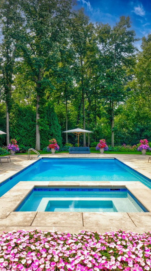 2214 Churchill Lane