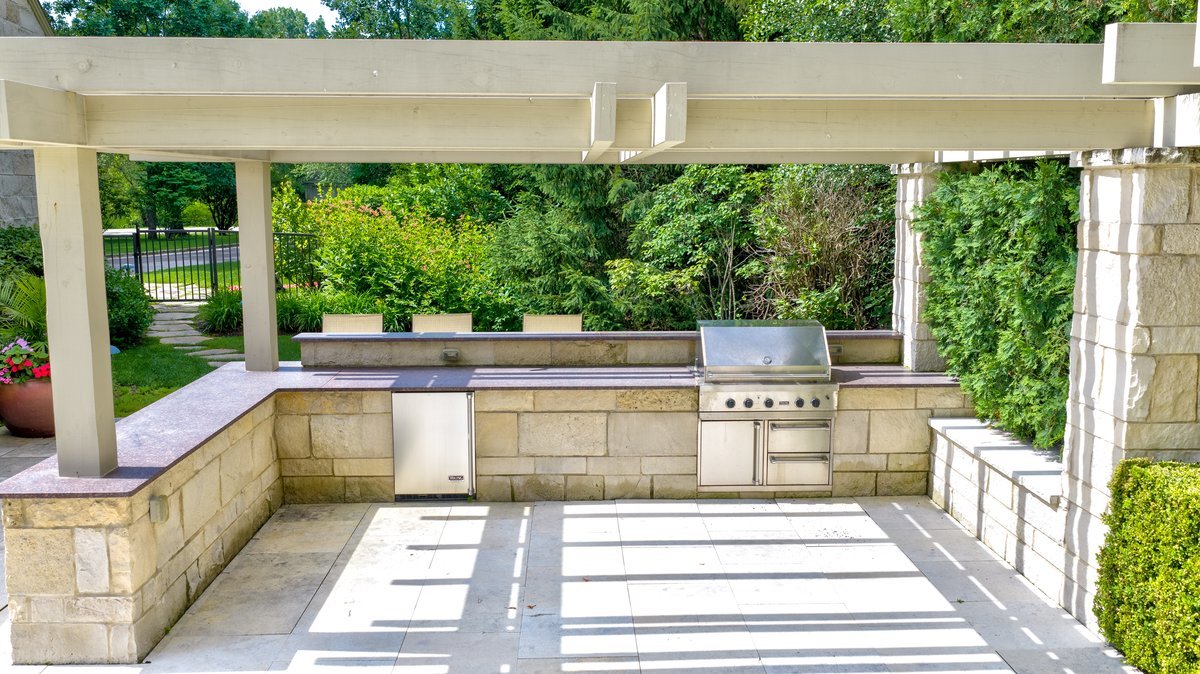 2 Bridlewood Road