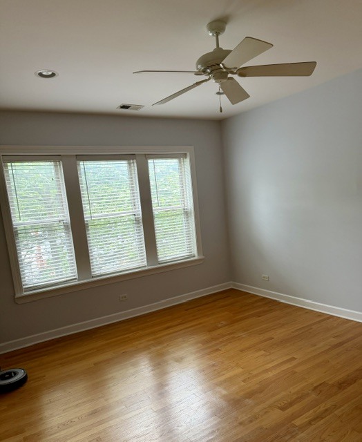4056 N Sacramento Avenue Unit: 2