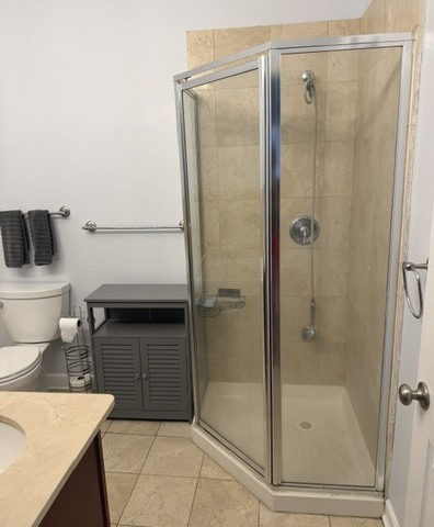 4056 N Sacramento Avenue Unit: 2