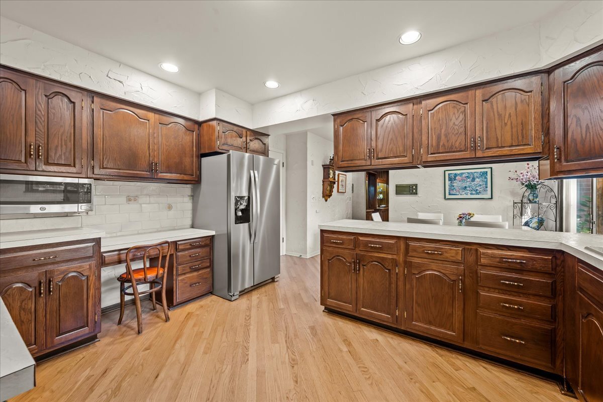 890 Dryden Lane